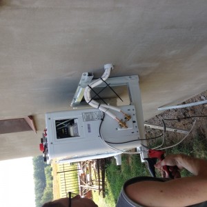 Podłączenie przewodów do pompy